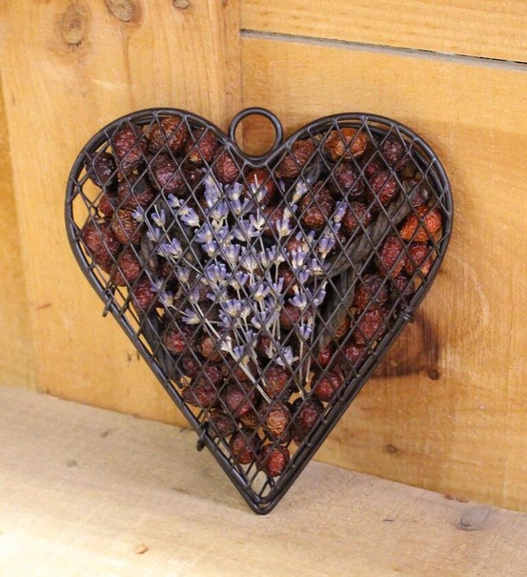 Potpourri Heart Barn Owl Botanicals